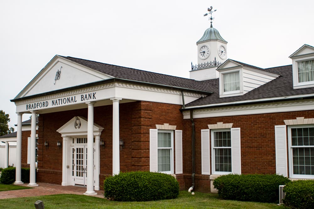 BNB RECEIVES COMMUNITY SERVICE AWARD
